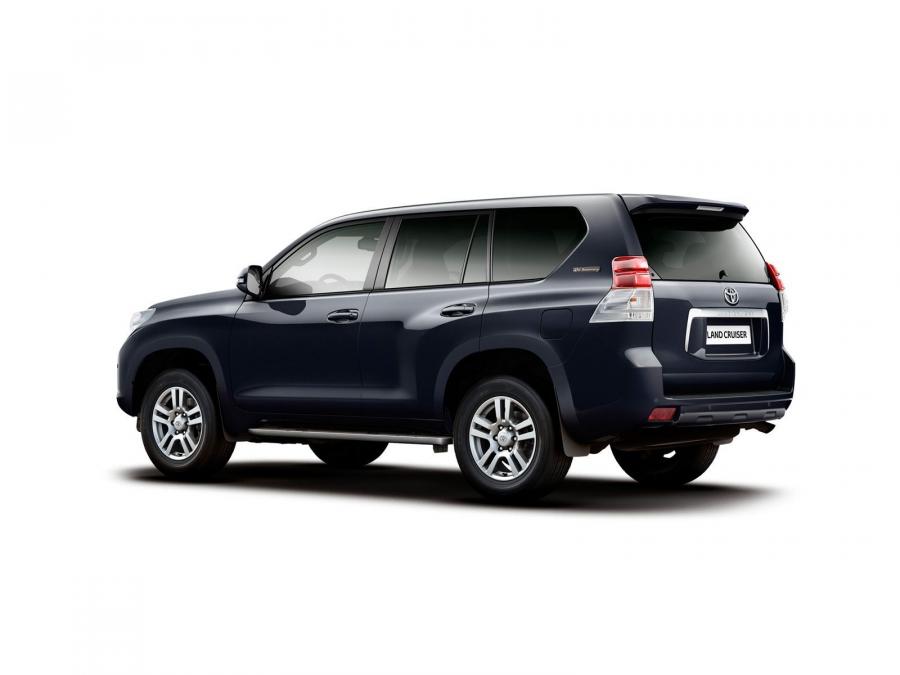  Toyota Land Cruiser Prado 150 60th Anniversary 2011 года  (фото 4 из 15)